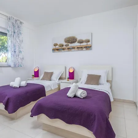 Cozy In With Wifi Pula