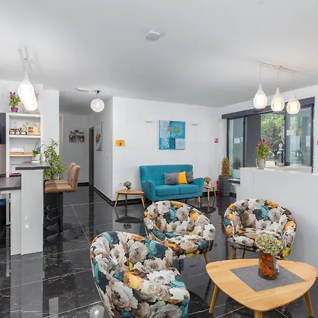 Cozy In With Wifi Pula