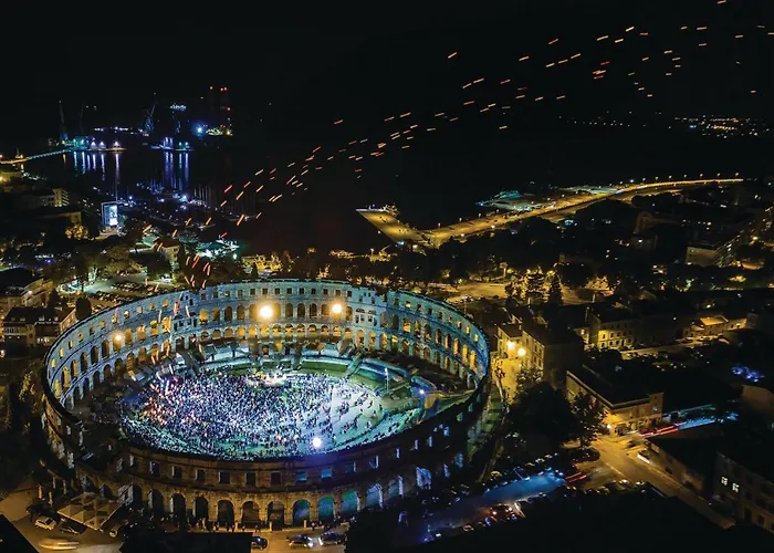 Cozy In With Wifi 풀라