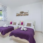 Awesome Apartment In Pula With Wifi Pula